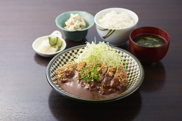 メンチカツカレーライス