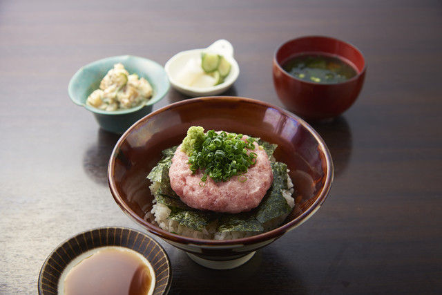 ネギトロ丼ぶり