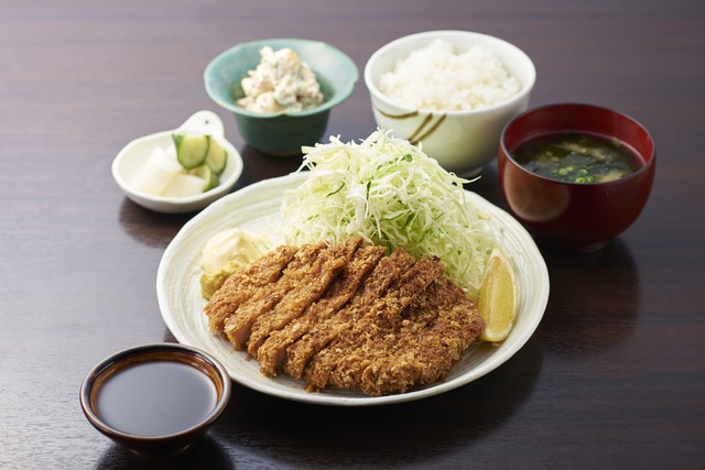 新座もち豚ロースとんかつ定食