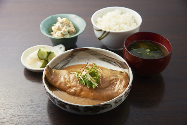 サバの味噌煮定食